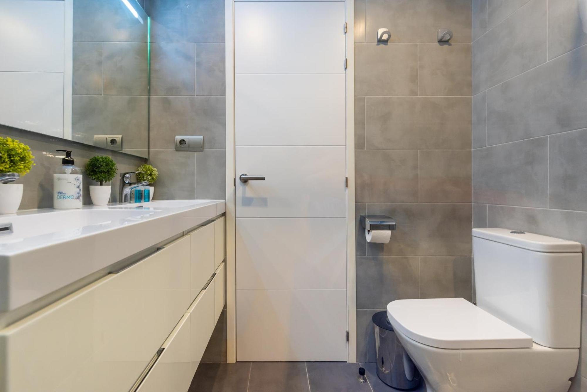 Wintowinrentals Executive Apt In Ocean House Complex توريمولينوس المظهر الخارجي الصورة
