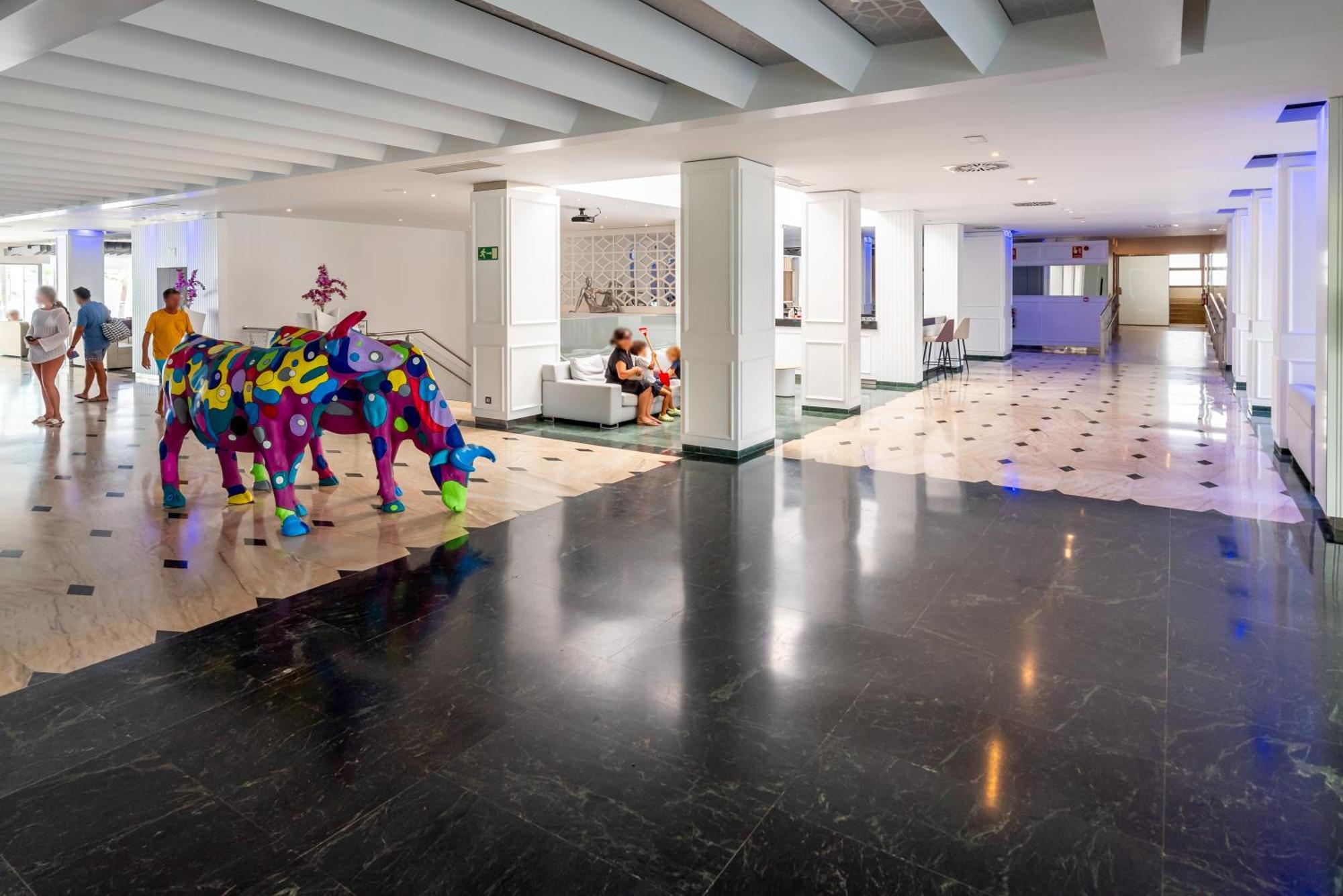 Wintowinrentals Executive Apt In Ocean House Complex توريمولينوس المظهر الخارجي الصورة