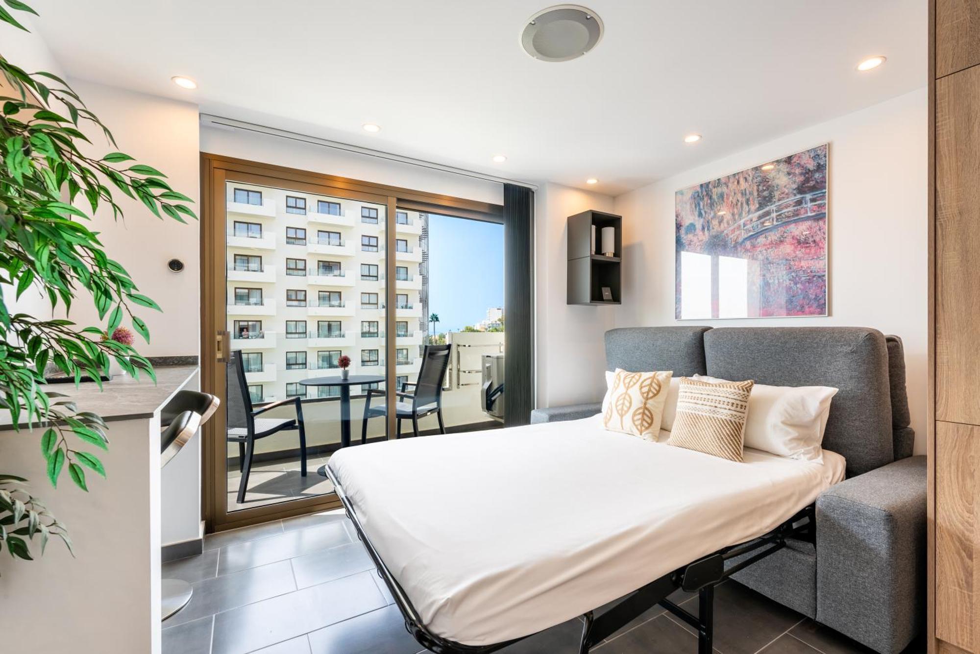 Wintowinrentals Executive Apt In Ocean House Complex توريمولينوس المظهر الخارجي الصورة