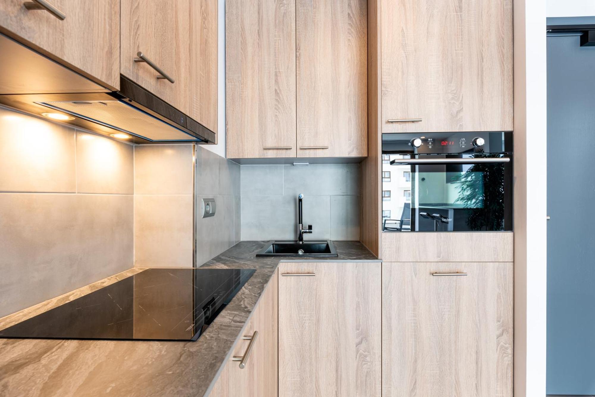 Wintowinrentals Executive Apt In Ocean House Complex توريمولينوس المظهر الخارجي الصورة