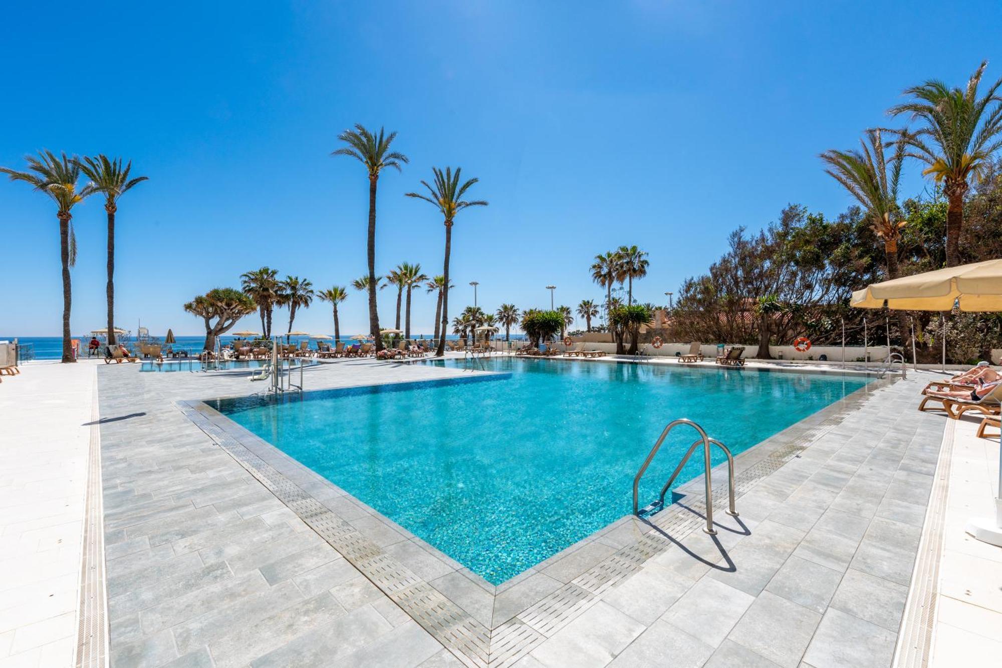 Wintowinrentals Executive Apt In Ocean House Complex توريمولينوس المظهر الخارجي الصورة