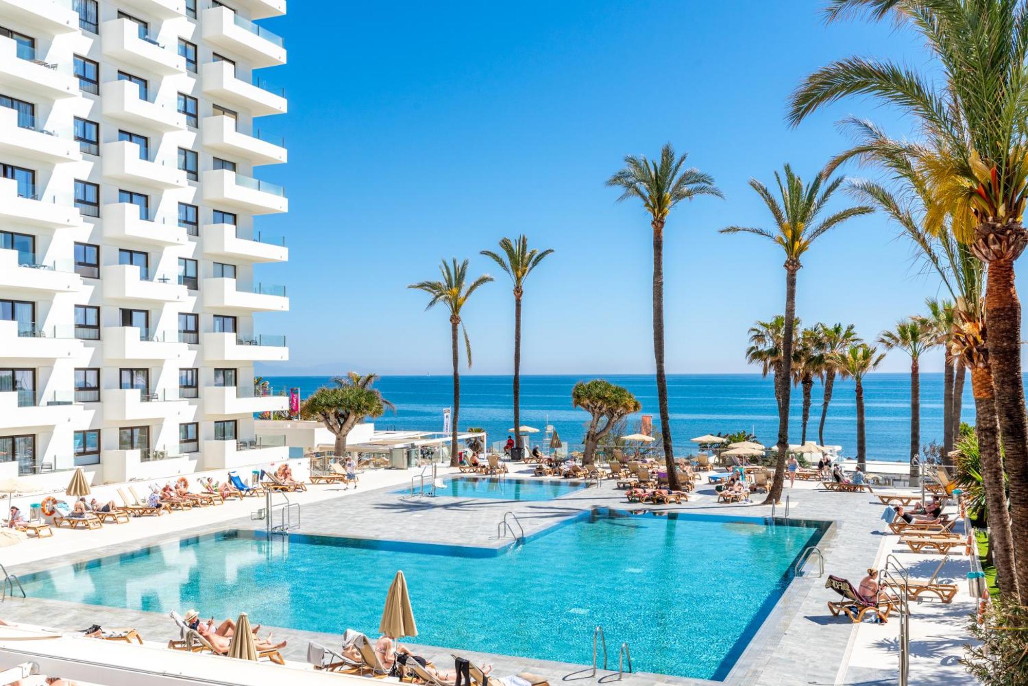 Wintowinrentals Executive Apt In Ocean House Complex توريمولينوس المظهر الخارجي الصورة