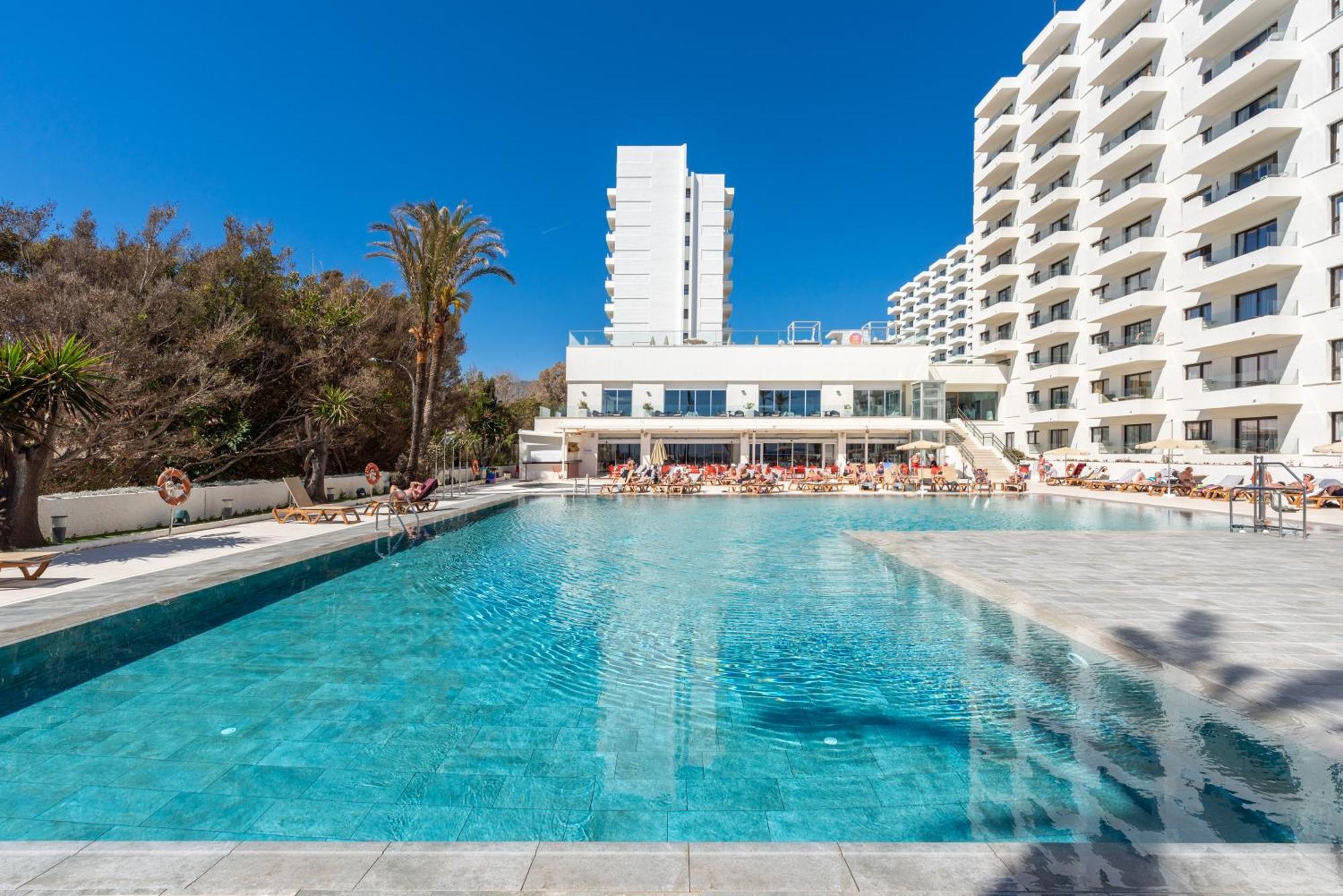 Wintowinrentals Executive Apt In Ocean House Complex توريمولينوس المظهر الخارجي الصورة