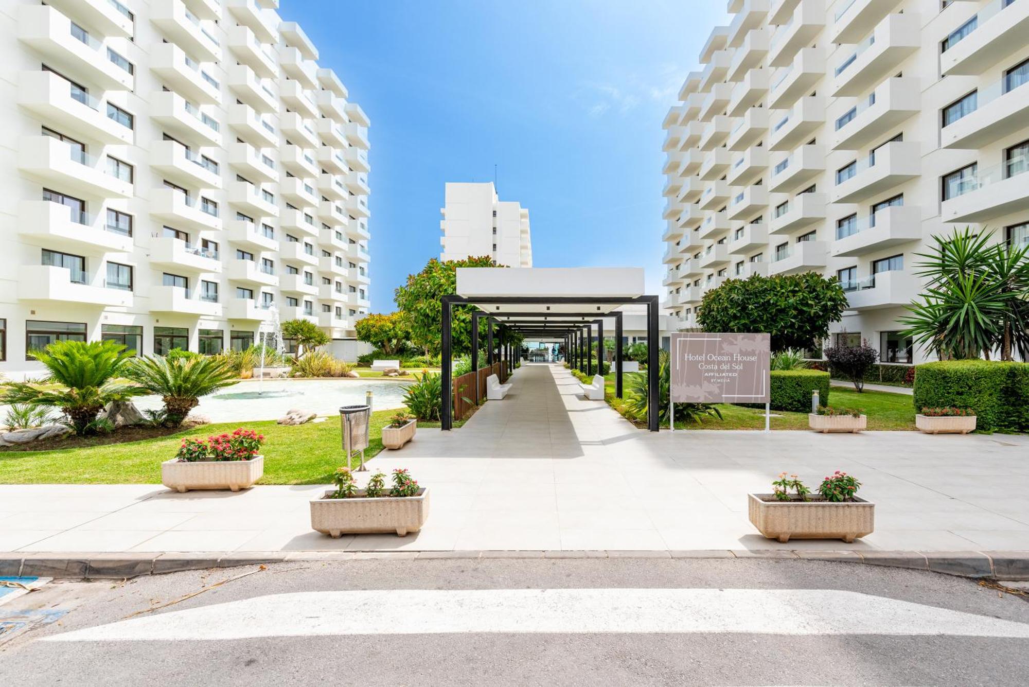 Wintowinrentals Executive Apt In Ocean House Complex توريمولينوس المظهر الخارجي الصورة