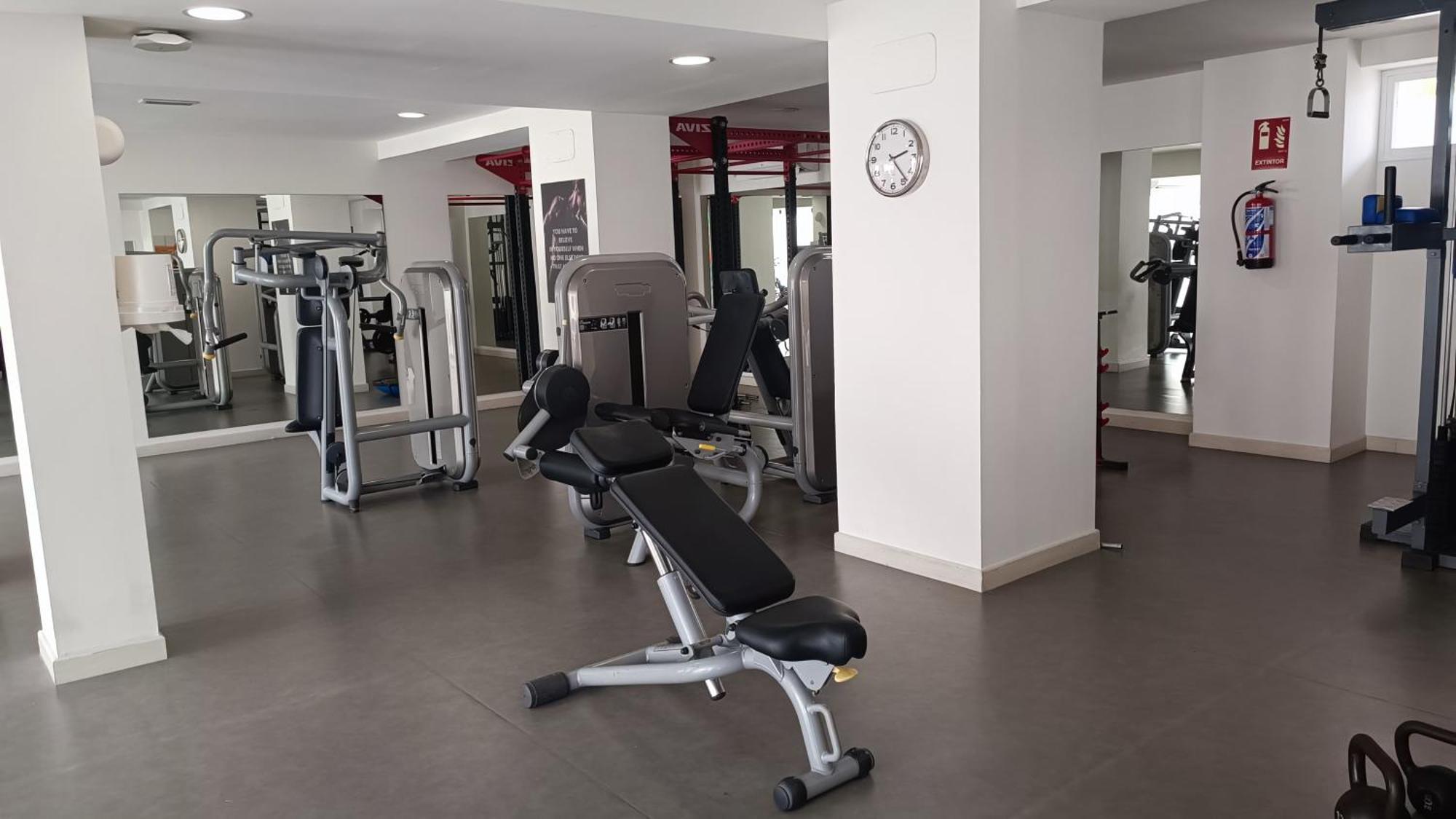 Wintowinrentals Executive Apt In Ocean House Complex توريمولينوس المظهر الخارجي الصورة